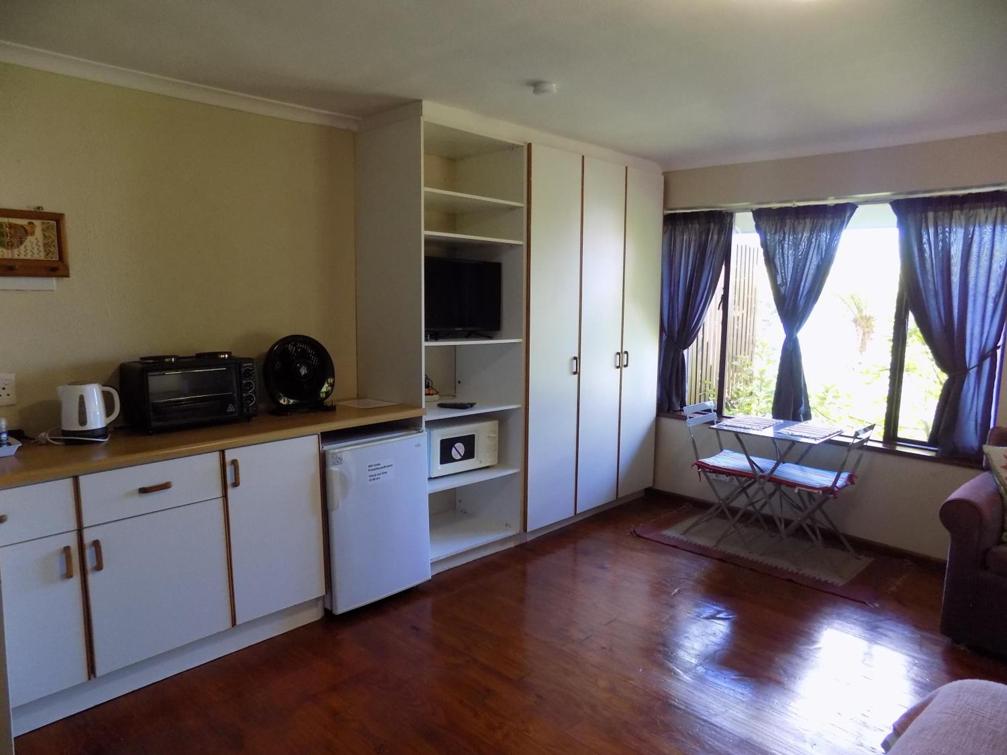 Protea Guest House Книсна Екстериор снимка